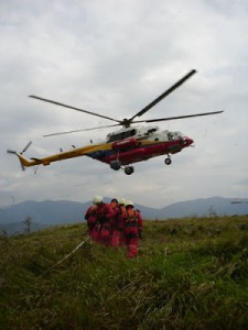 One of Bomba Mi-17s conducting a rescue exercise with ground troops.