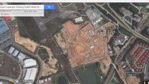Location of the Subang police air base as seen from Google Map. The new air base is located adjacent to the Ara Damansara Medical Centre and the Petronas Fuel Depot.