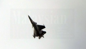 Sukhoi Su-30MKM M52-17 inverted.