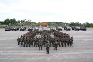 Soldiers are expensive. 51 Rejimen KAD pictured at its anniversary in 2012. Note the Arthur WLR on the BV206 vehicles on both sides at the back.