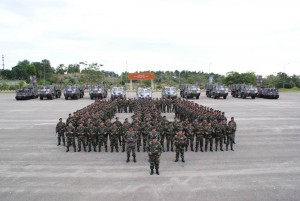 51 Rejimen KAD pictured at its anniversary in 2012. Note the Arthur WLR on the BV206 vehicles on both sides at the back.