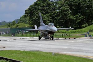 RSAF F-16 engaging the mobile arresting gear during the exercise. Alert 5 picture.