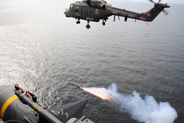 https://www.malaysiandefence.com/wp-content/uploads/2017/03/sea-skua-firing.jpg